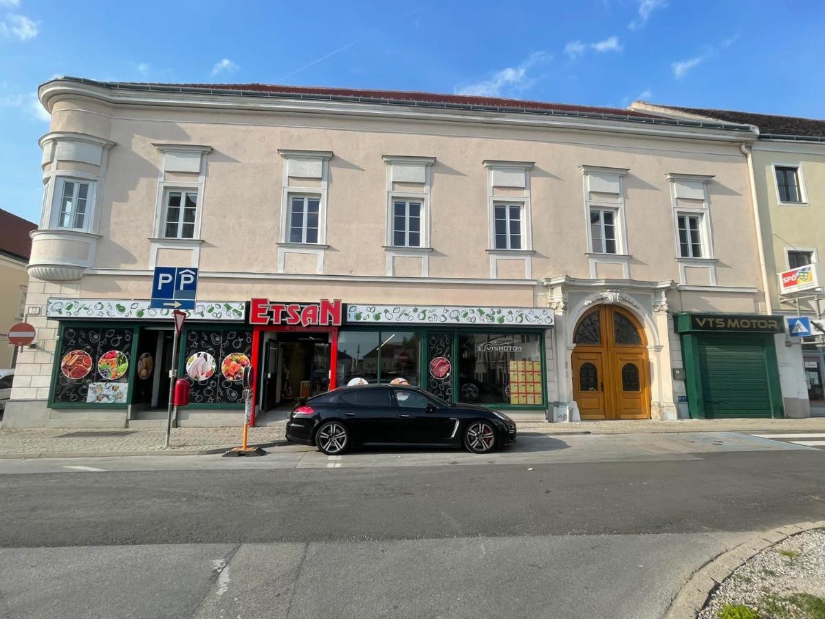 Central Plaza Mini Apartment 1 Bruck-Leitha Dış mekan fotoğraf
